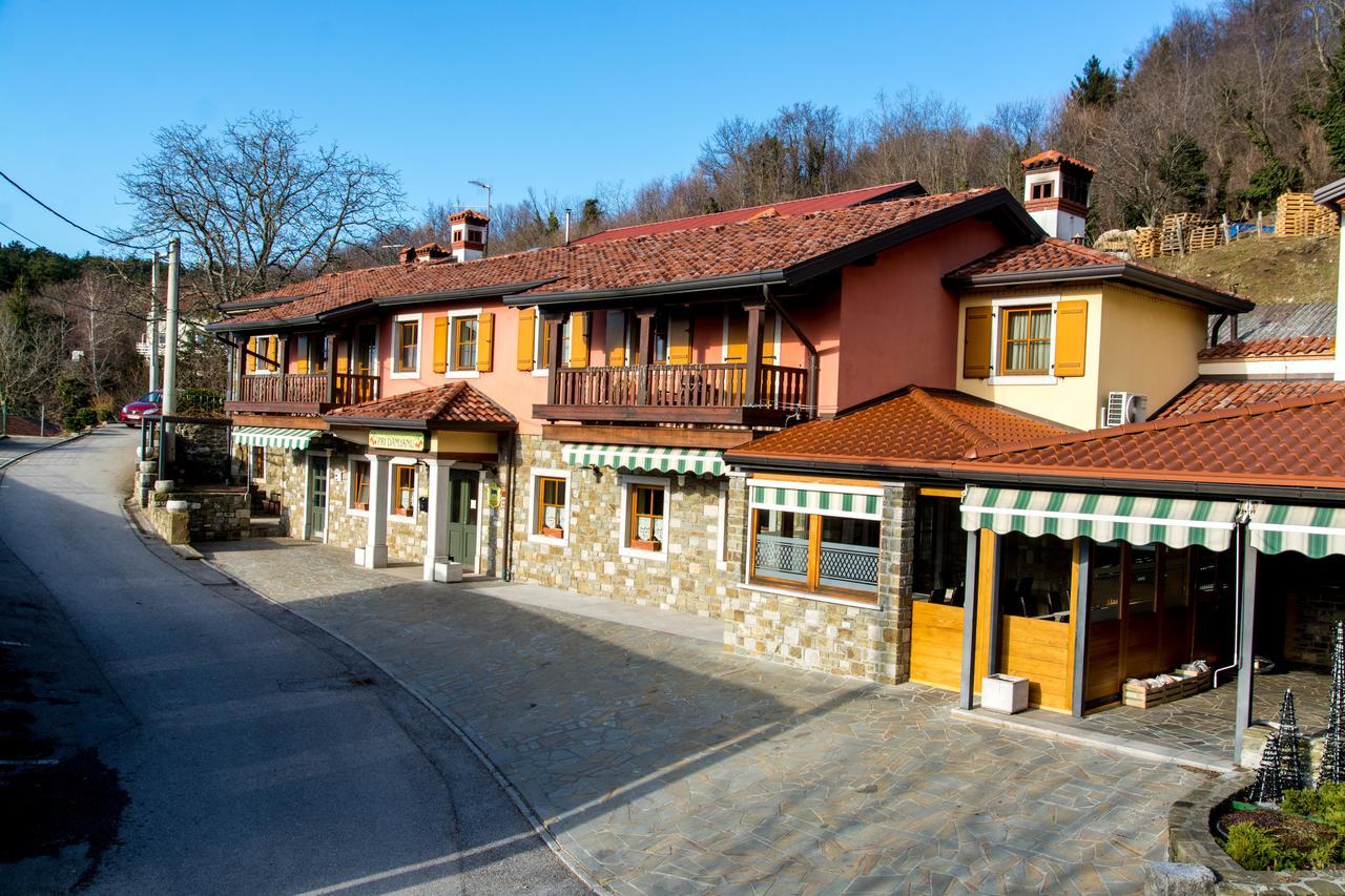 Domacija Pri Damjanu Hotel Kozina Eksteriør billede