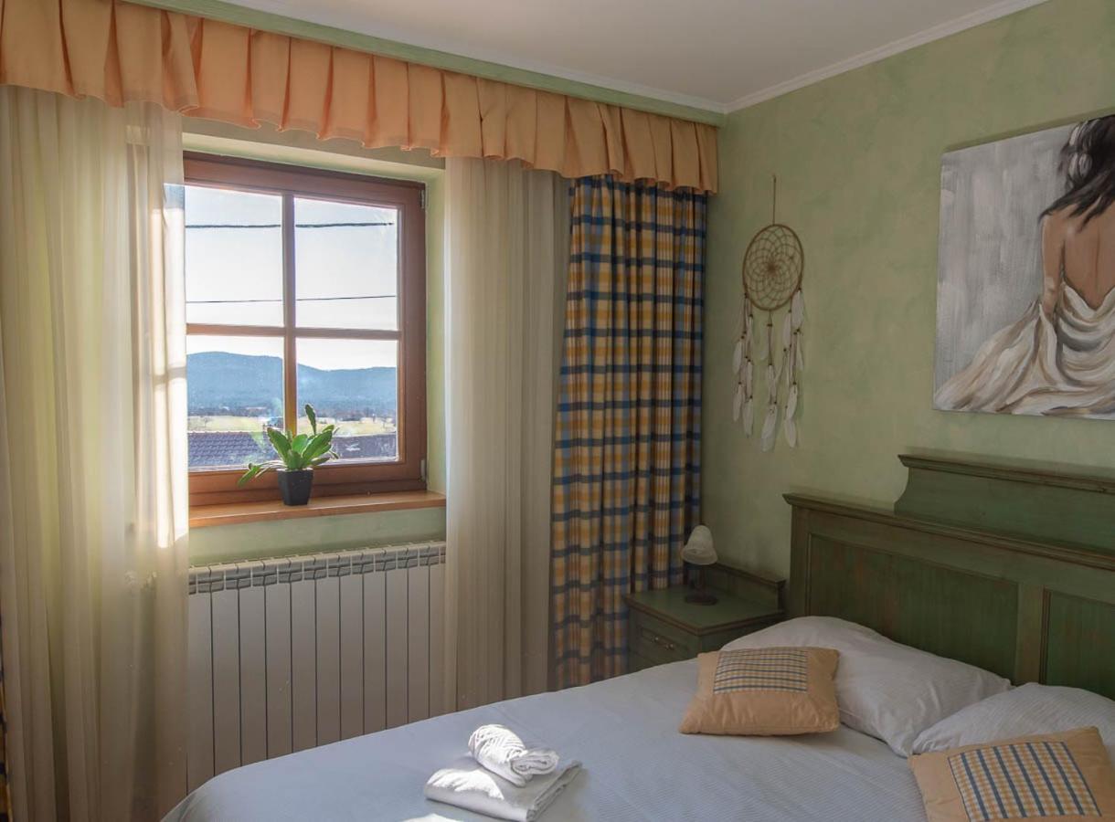 Domacija Pri Damjanu Hotel Kozina Eksteriør billede
